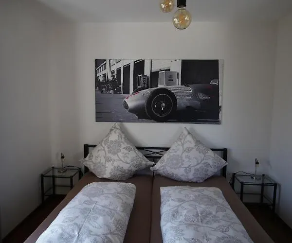 Nuerburgring Aparts דירה *